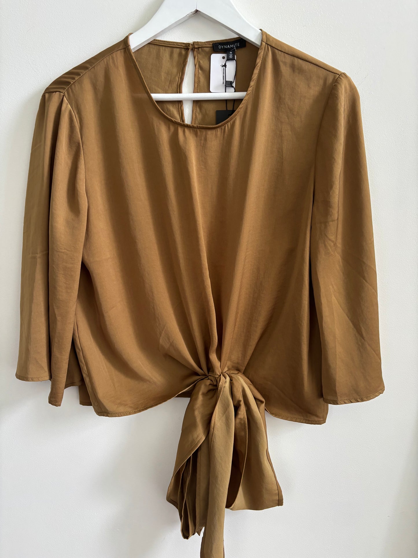 NWT Dynamite Satin-like Tie Front Blouse | Medium