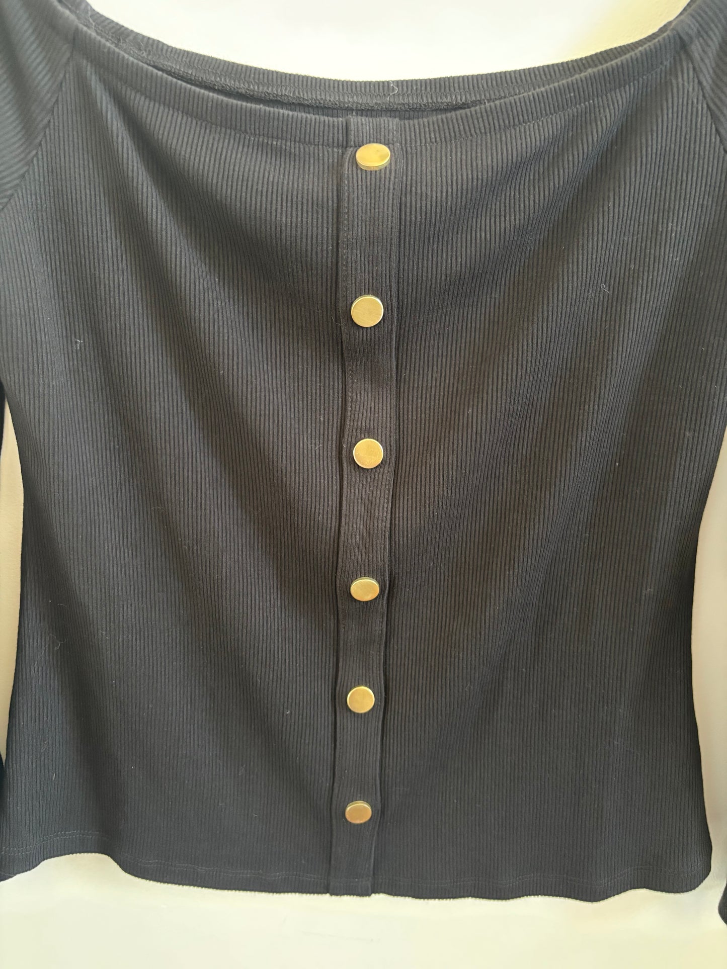 Guess Black Off-the-Shoulder top | Large ( O99P3)