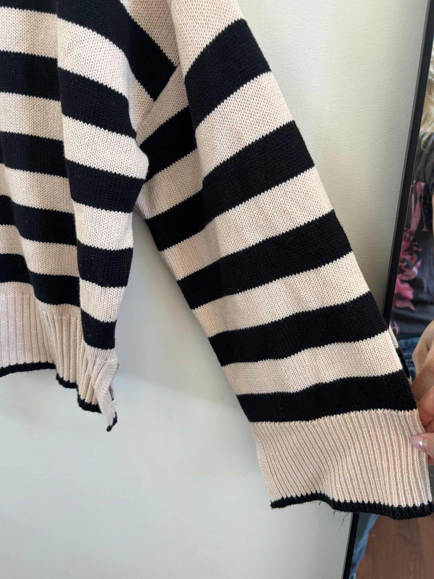 RD Style Magda Striped Crew Neck Sweater | Medium Oversized fit (O125M17)