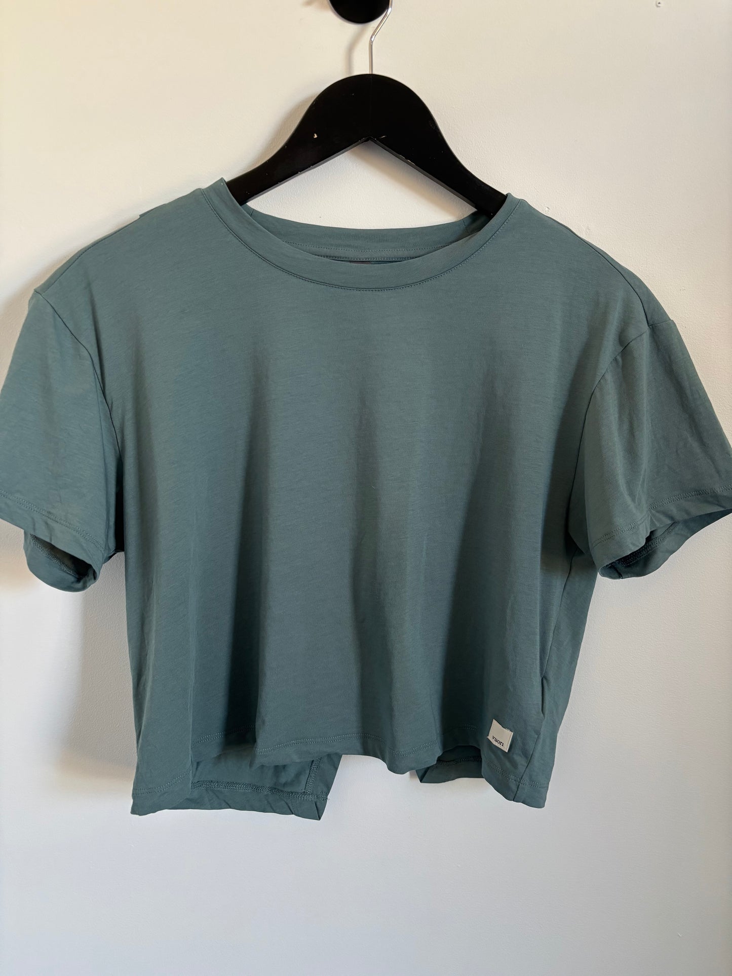 Vuori Short Sleeve Feather Cross Back Top | Small (O145P3)