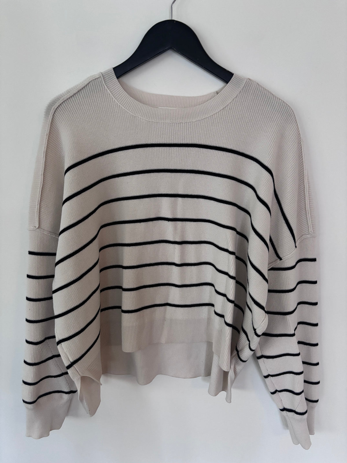 Gentle Fawn Echo Pullover in Black/White | WSz Medium (oversized)