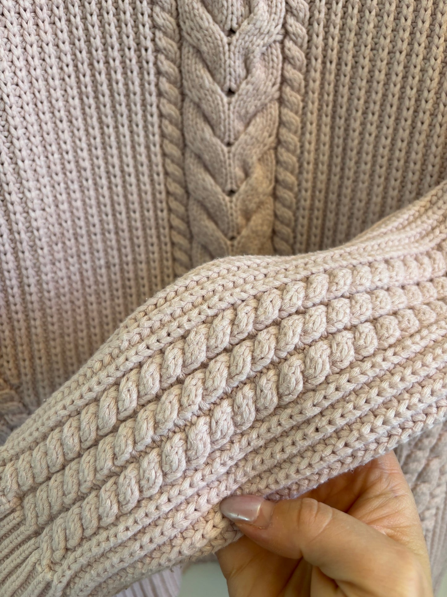 Lululemon Heavy Cable Knit Sweater | 8 (O153W10)