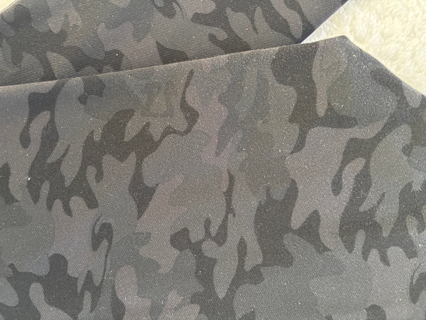Lululemon Midrise Camo Leggings | 8 (O165W10)