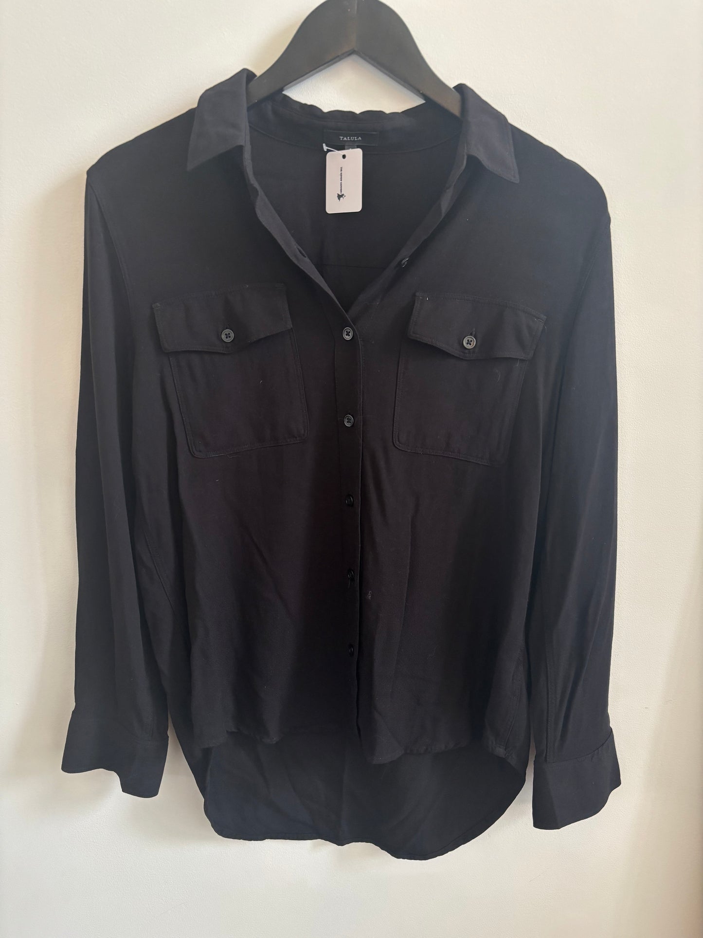Talula / Aritzia Black Button Down | Small (O150B11)