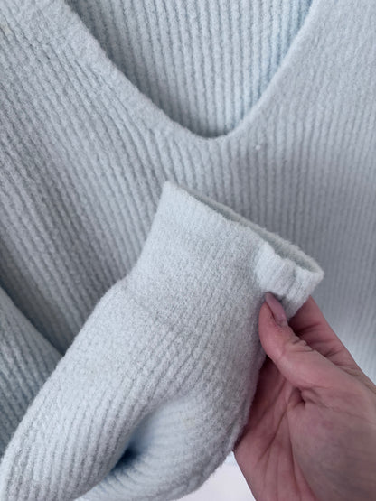 Gentle Fawn Soft Blue V-neck Sweater | Sz Medium