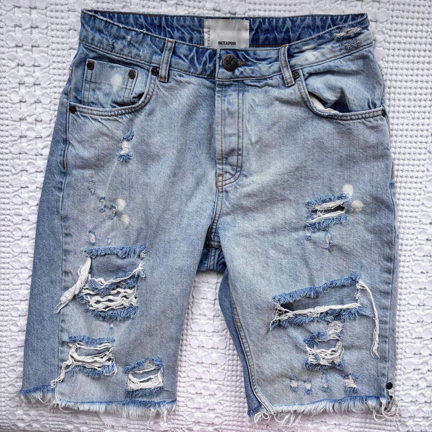 One Teaspoon Mid Thigh Shorts | Sz 28