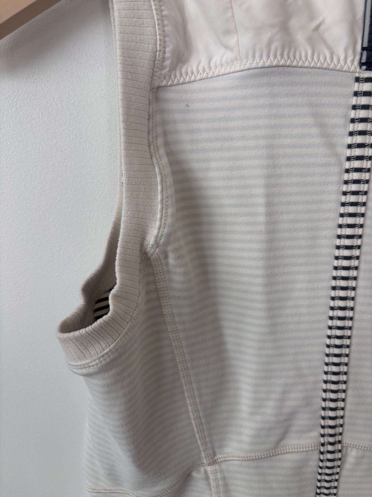 Lululemon Won't Stop Vest Hyper Stripe Angel Wing | Sz 6