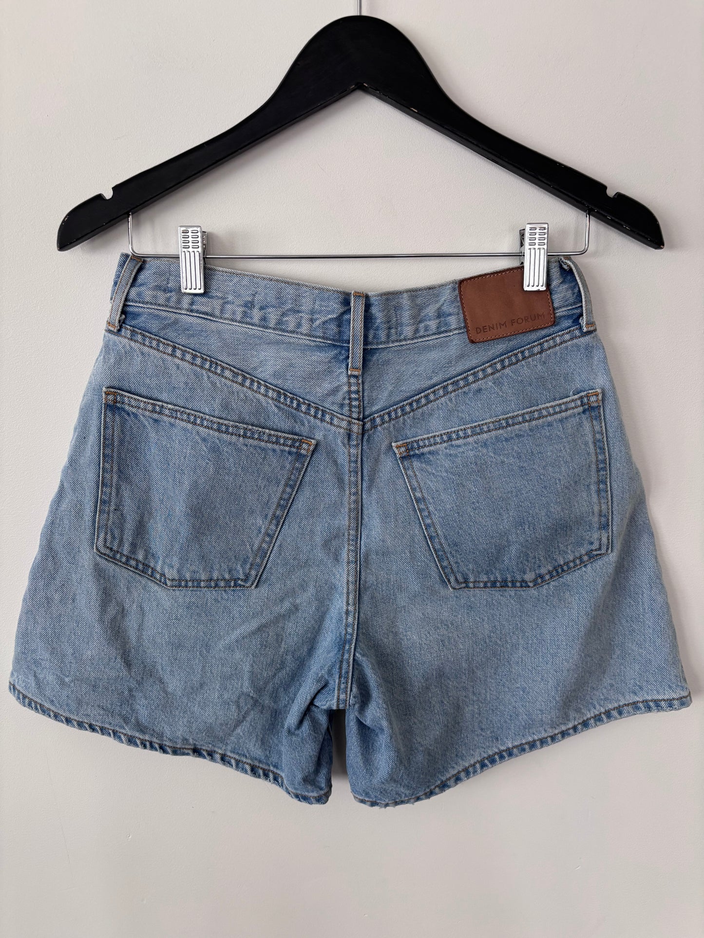 Denim Forum The 90s Vintage High Baggy Shorts | Sz 27 (fits a little big)