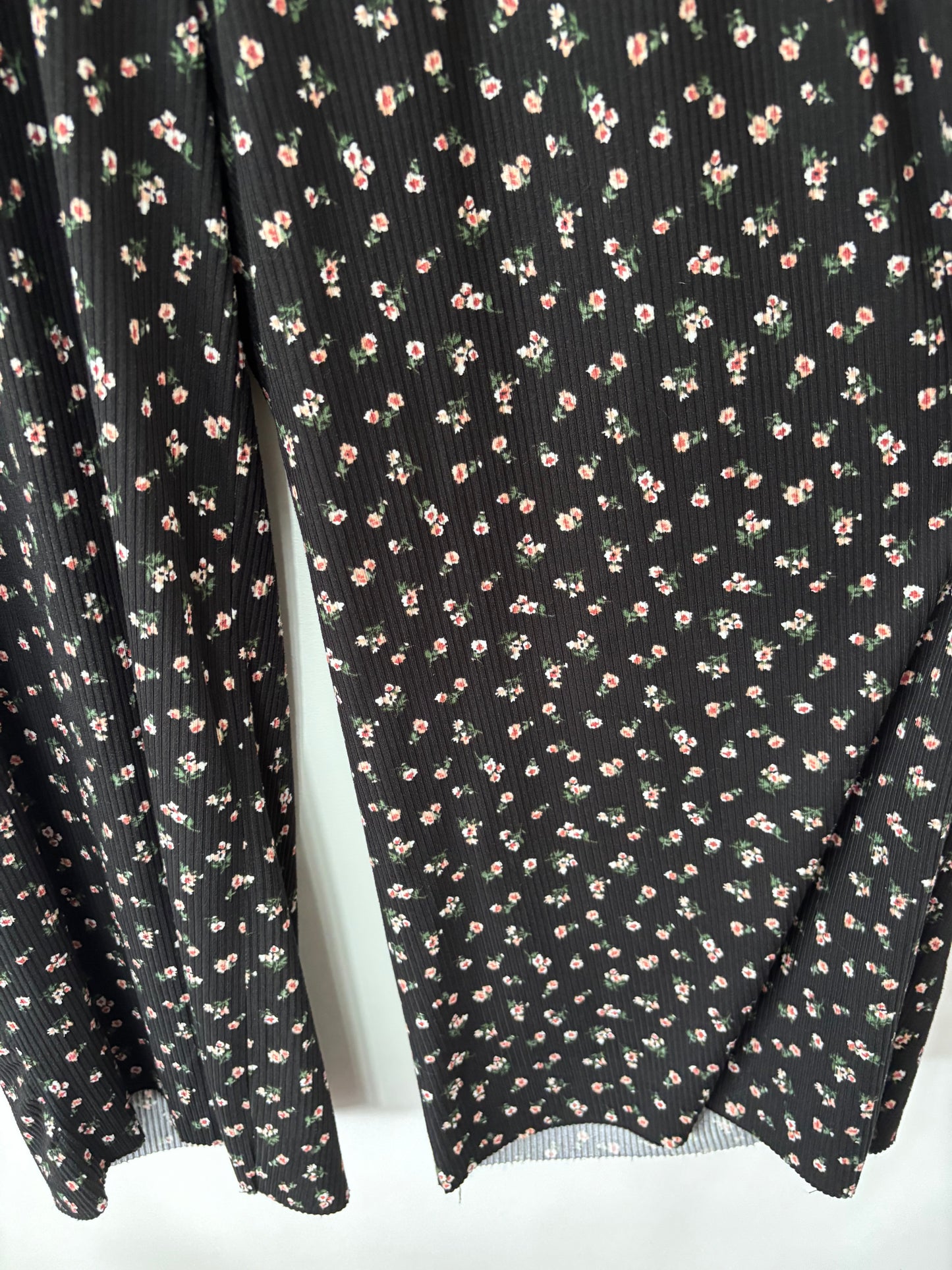 JR Floral Lounge Pants | Medium