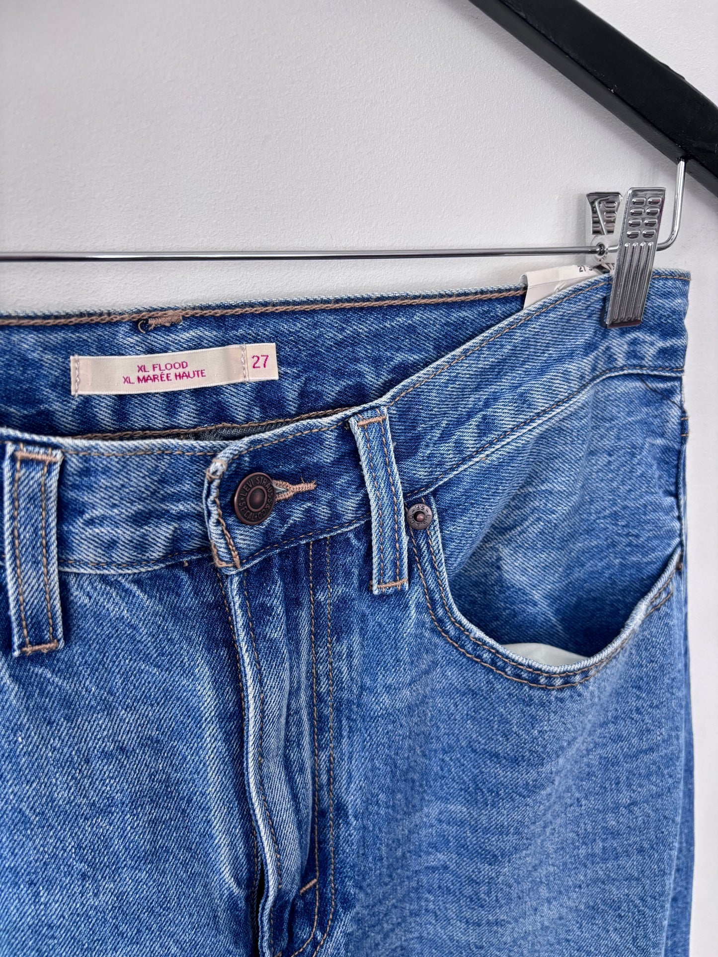 Levi's XL Flood Jeans NWT | Sz 27 (loose fit)