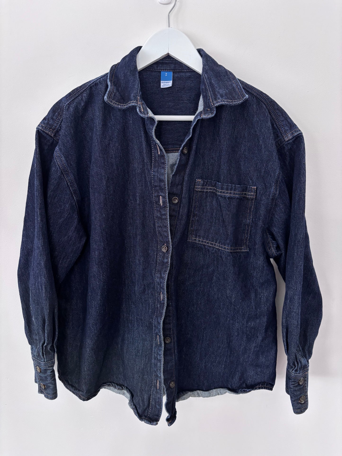 Old Navy Oversized Boyfriend Button-Down Jean Shirt | Sz Small (oversized)