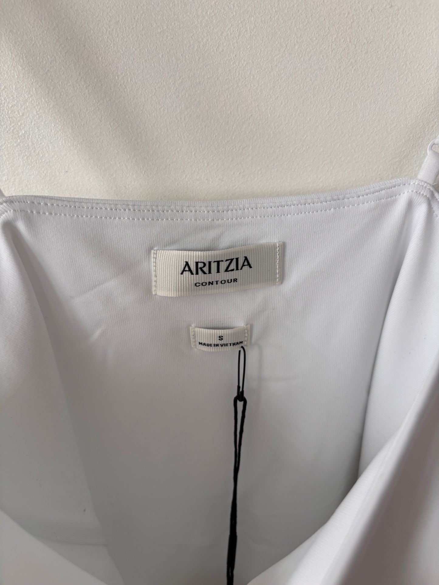 Aritzia Contour Cami Bodysuit in White NWT | Sz Small