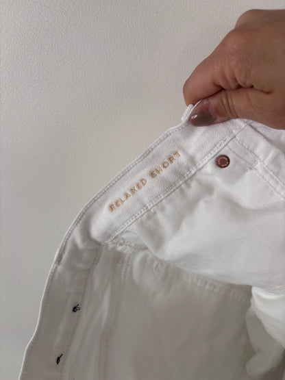 AE Relaxed Shorts Strigid White | Sz 4