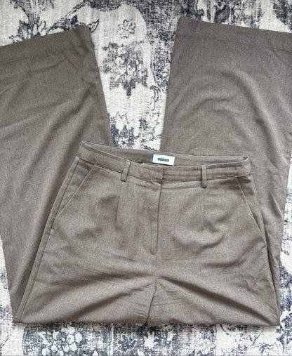 Minimum Dress Pants in Grey/Beige | Sz 40 (medium/large)