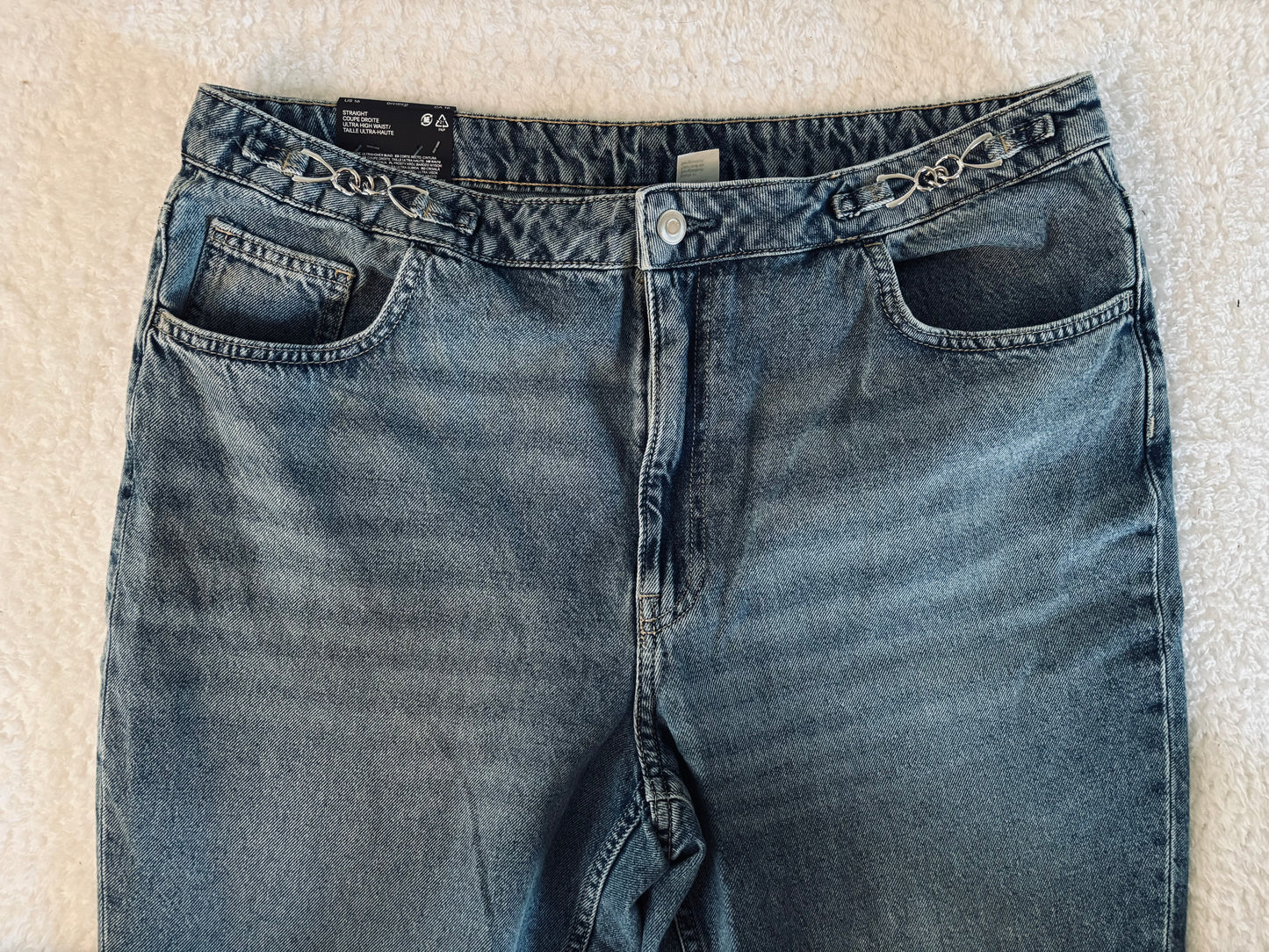 H&M High Rise Straight with Chain Detail | Sz 16 NWT (N10N18)