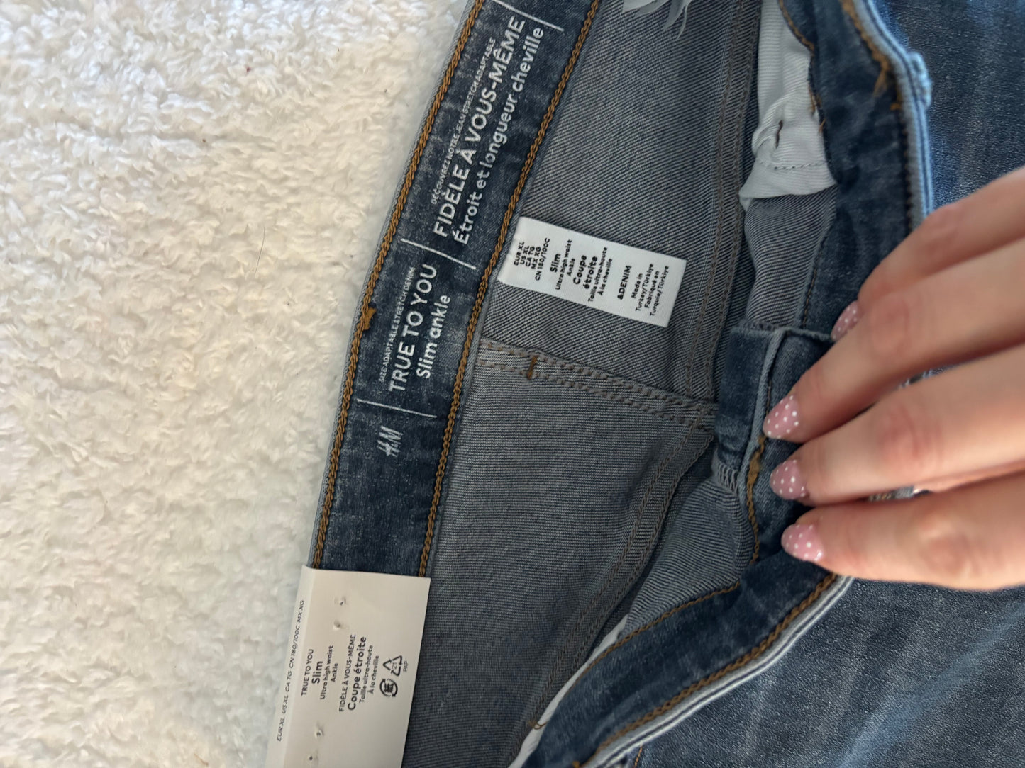 H&M "True to You" Slim Stretch Denim | XL NWT(N09N18)
