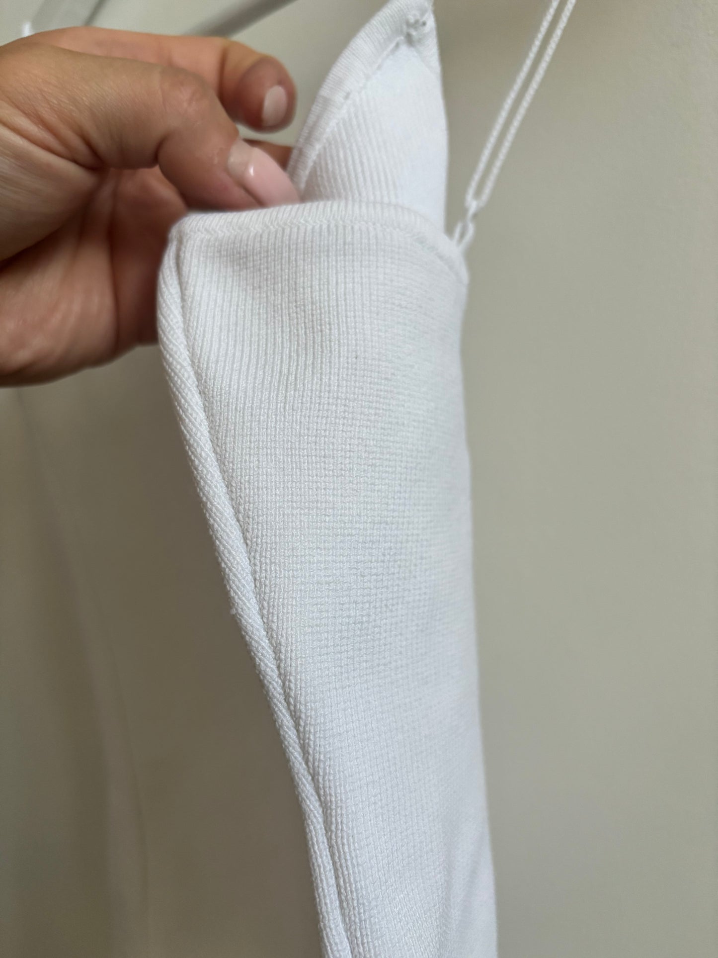 Babaton/Aritzia Sculpt Knit Bustier Camisole | Small (flaw)