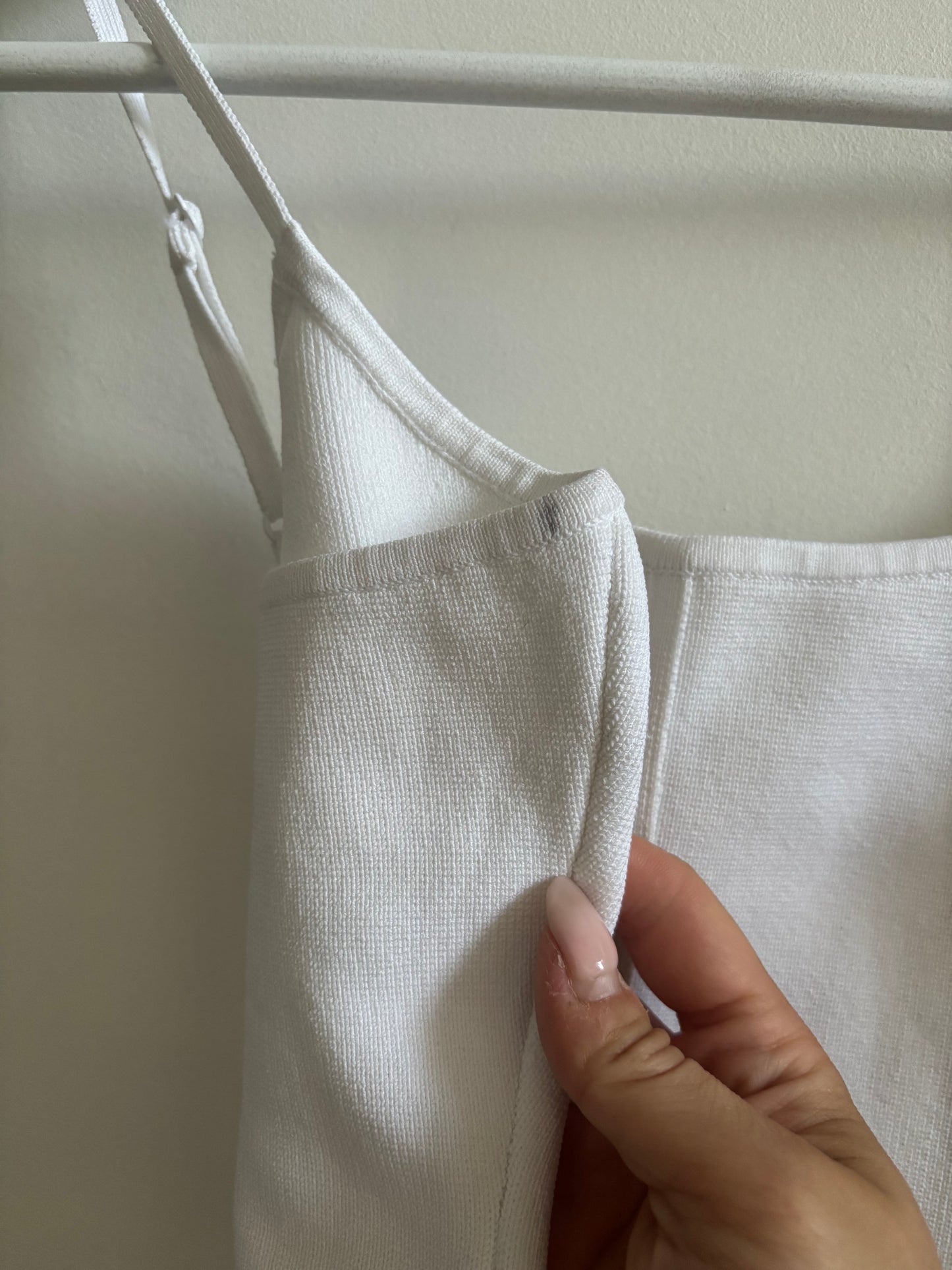 Babaton/Aritzia Sculpt Knit Bustier Camisole | Small (flaw)