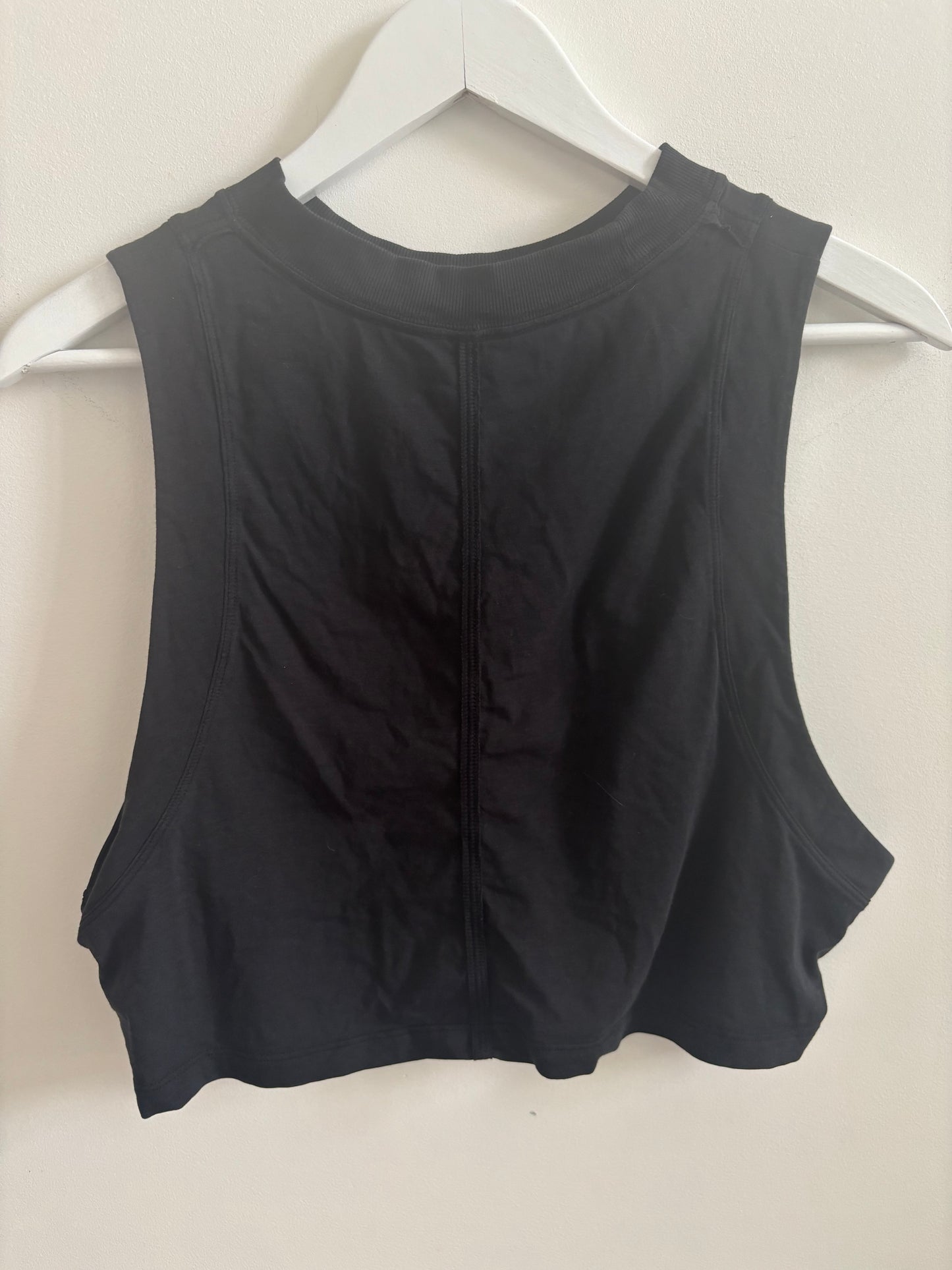 Babaton / Aritzia Black Cropped Muscle Tank | Large