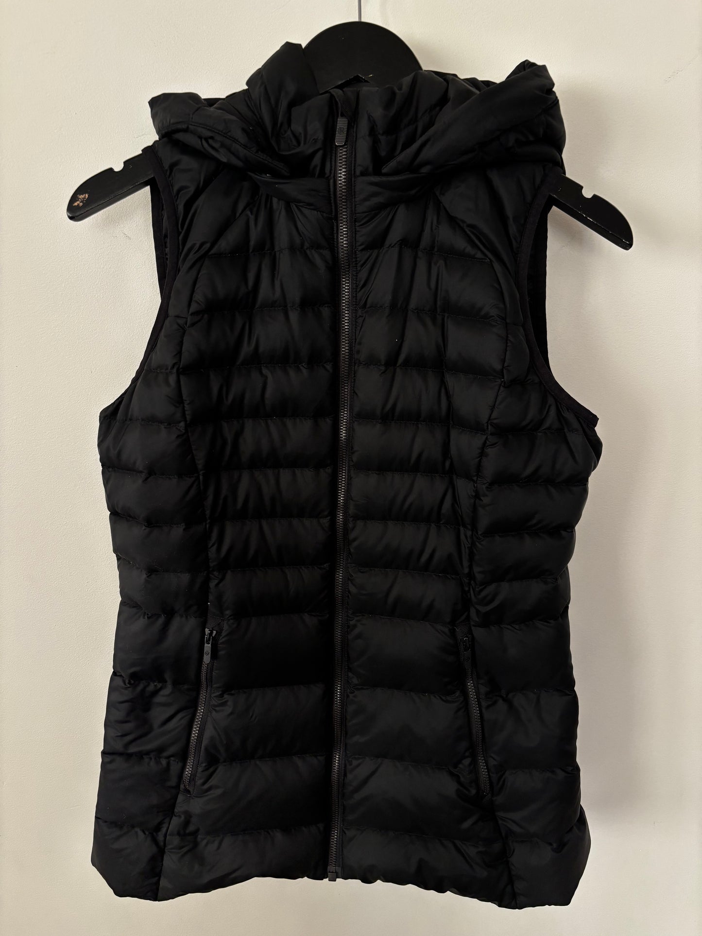 Lululemon Down For It Vest in Black | Sz 6