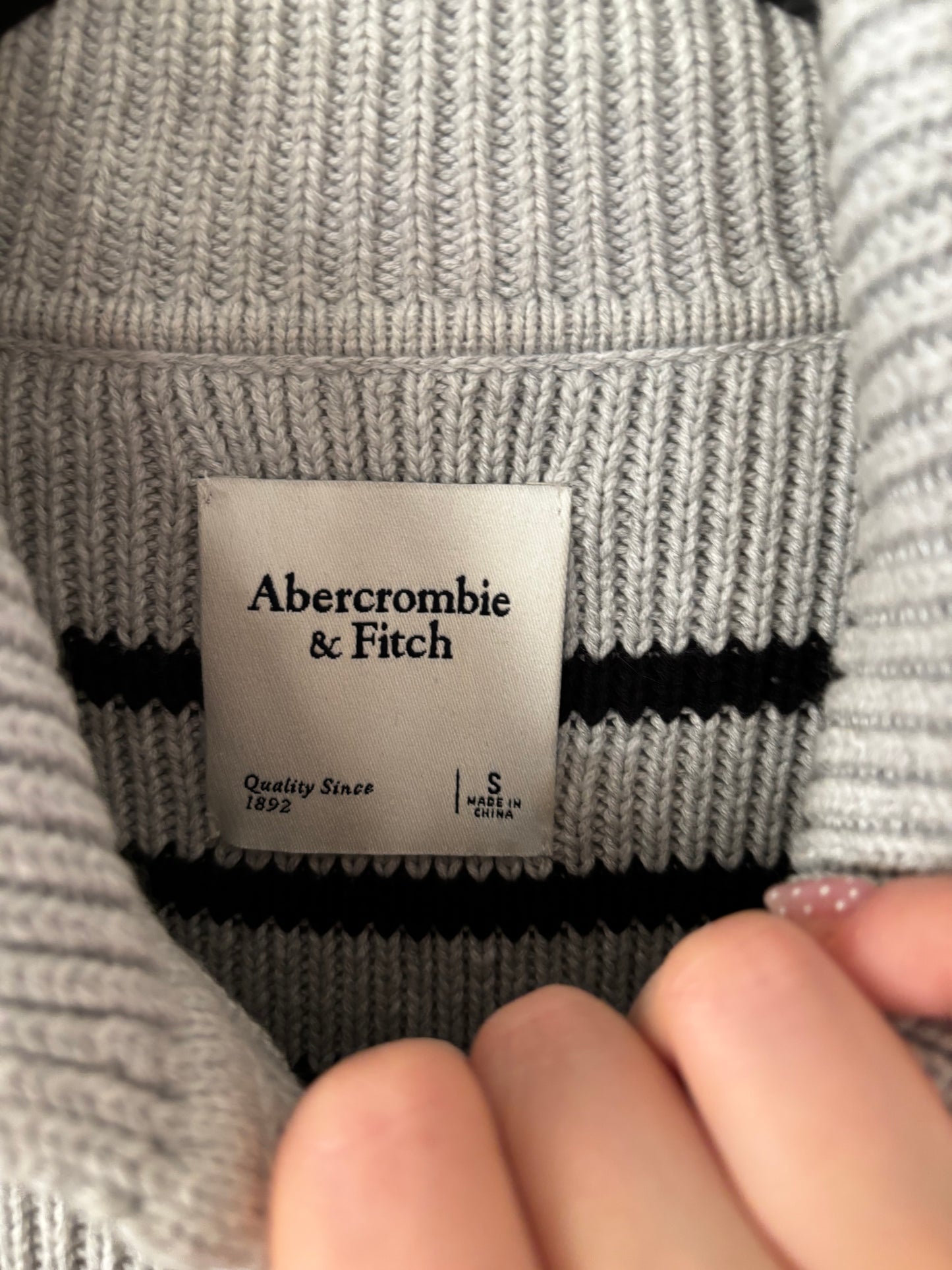 Abercrombie Heavy Knit Collared Cardigan | Small (fits like medium)(N55C1)