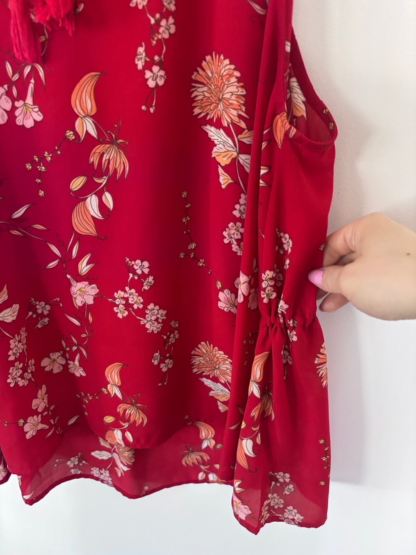BB Dakota Red Floral Blouse | Large