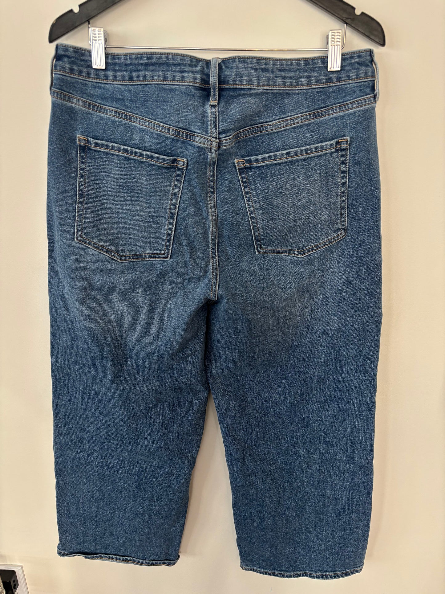 Old Navy *Medium Wash Cropped Wide Leg HR Jeans | Sz 14 or 32 (F151N18)