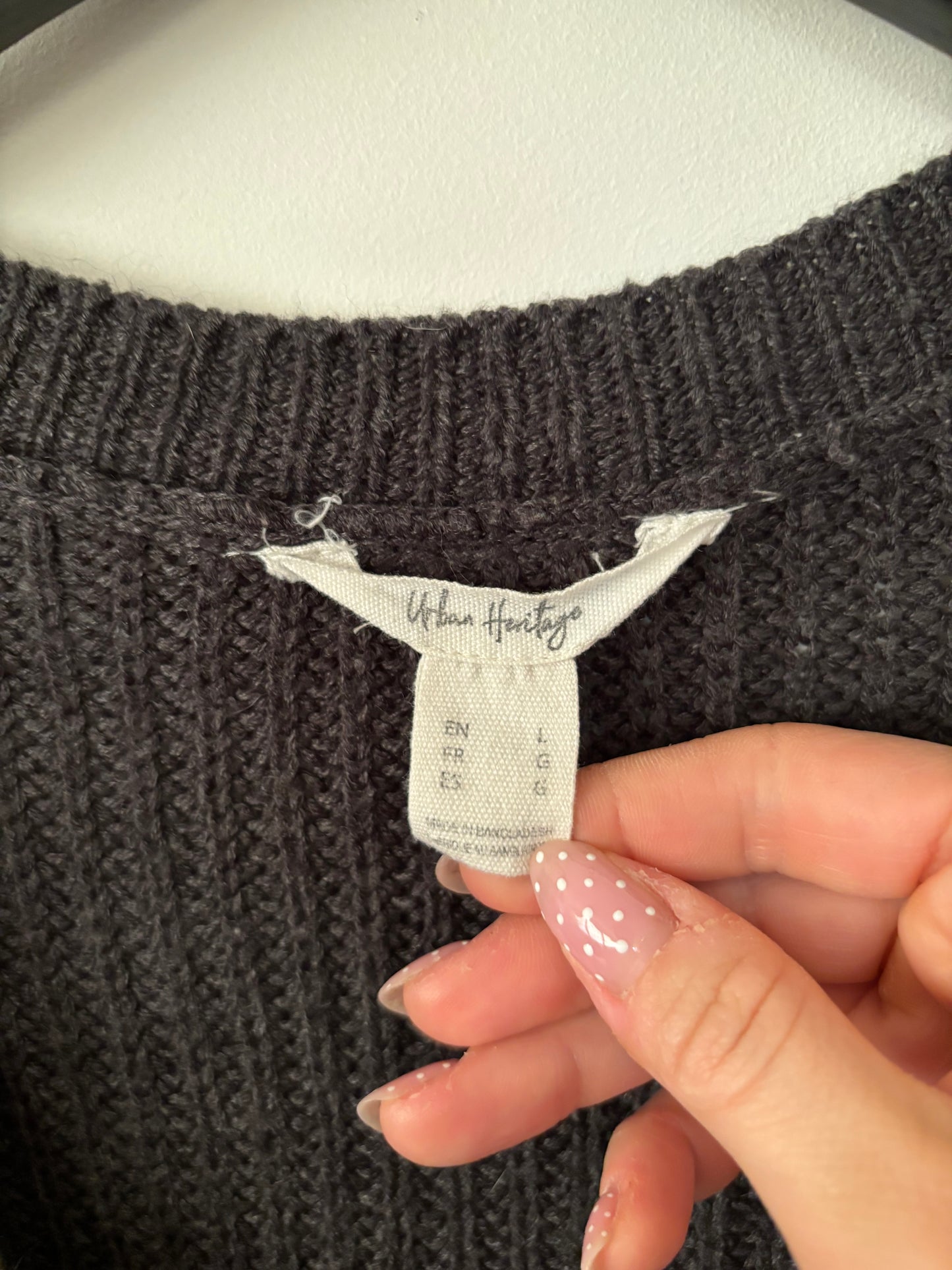 Urban Heritage Knit V-neck Cardigan | Large (N59S20)