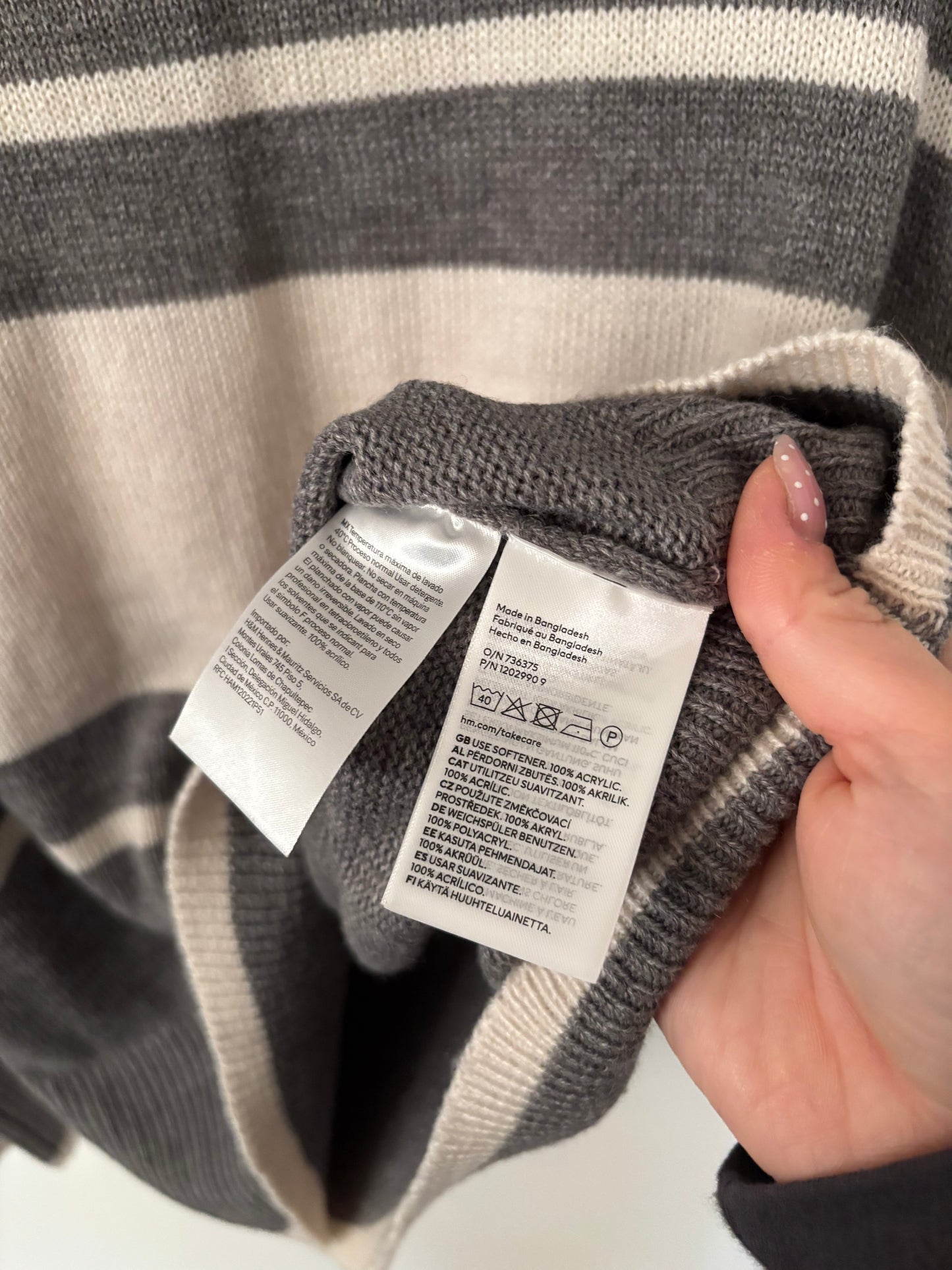 H&M Oversized Striped Sweater | Medium (N60S20)