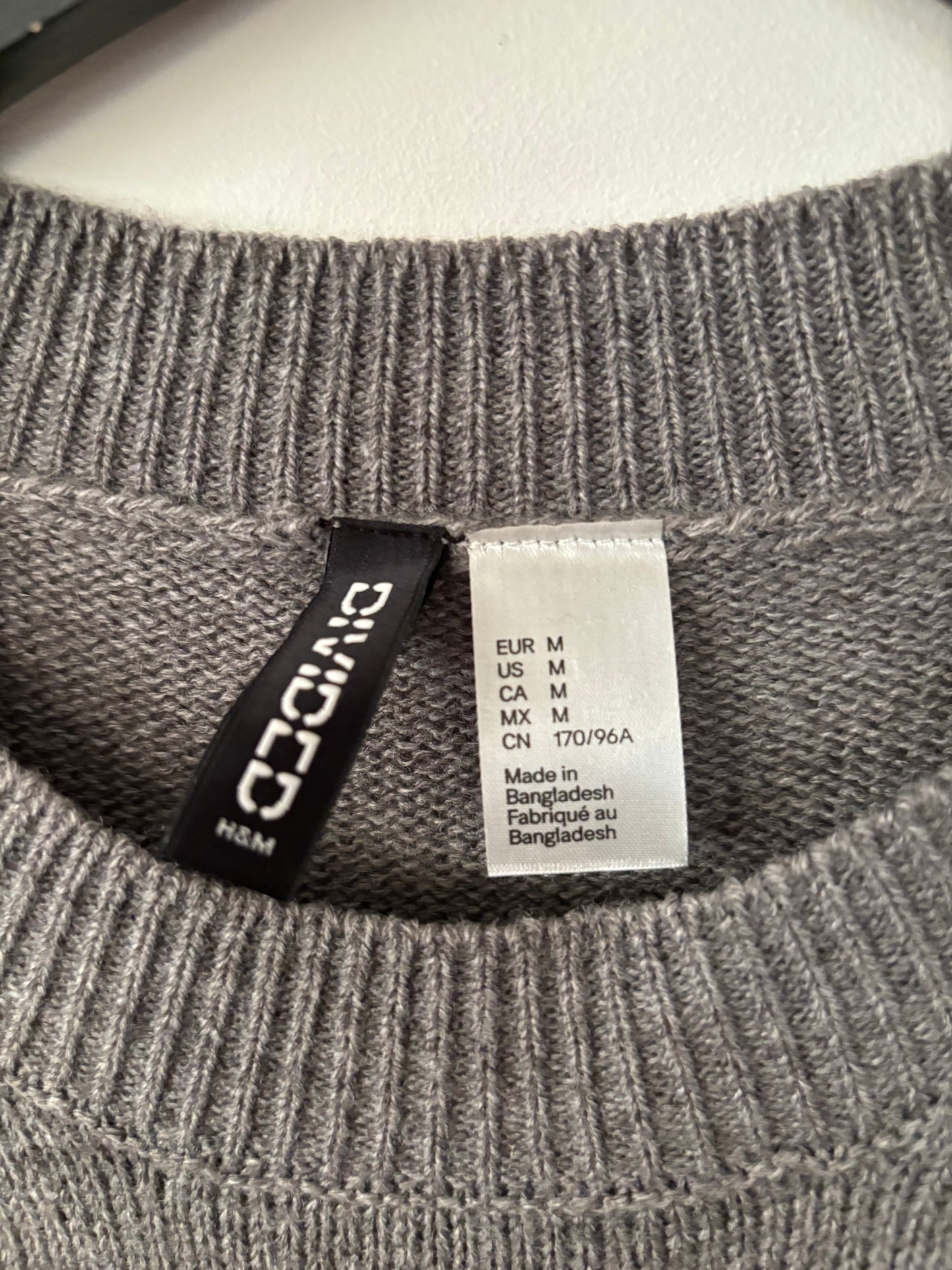 H&M Oversized Striped Sweater | Medium (N60S20)