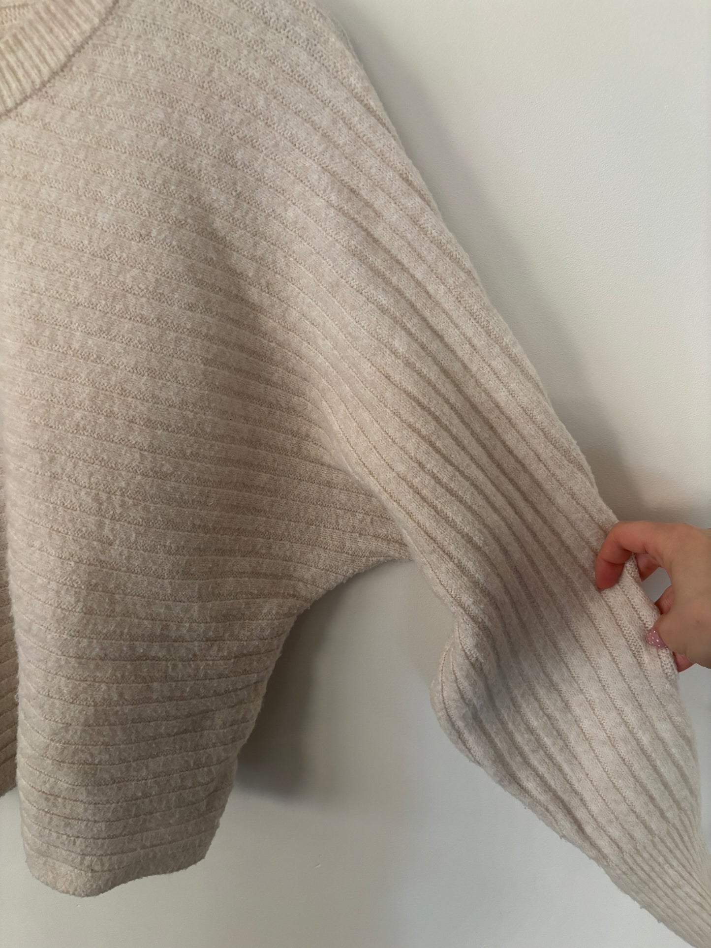 Pink Rose Ecru Slouchy Ribbed Knit Sweater | Large