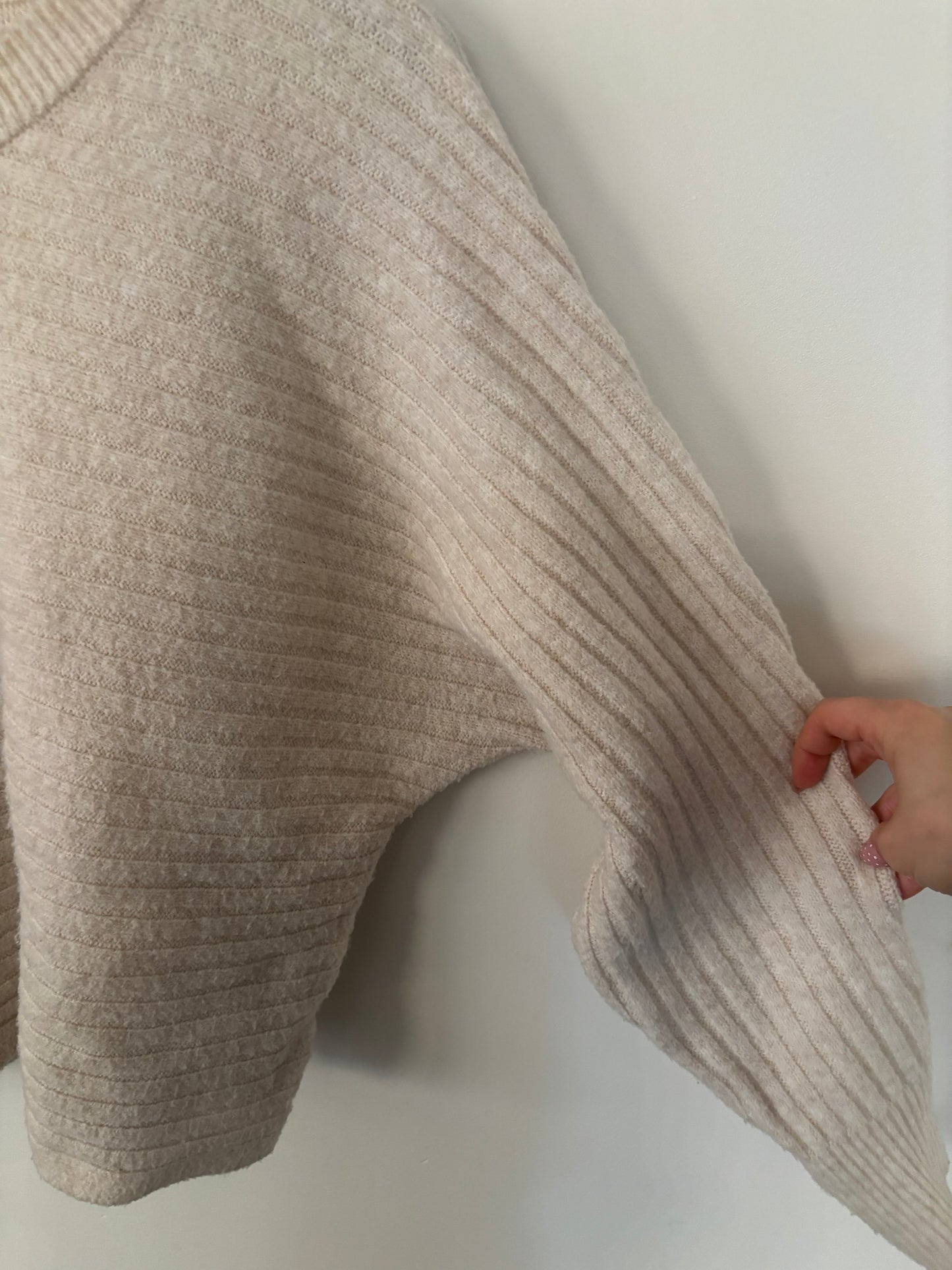 Pink Rose Ecru Slouchy Ribbed Knit Sweater | Large