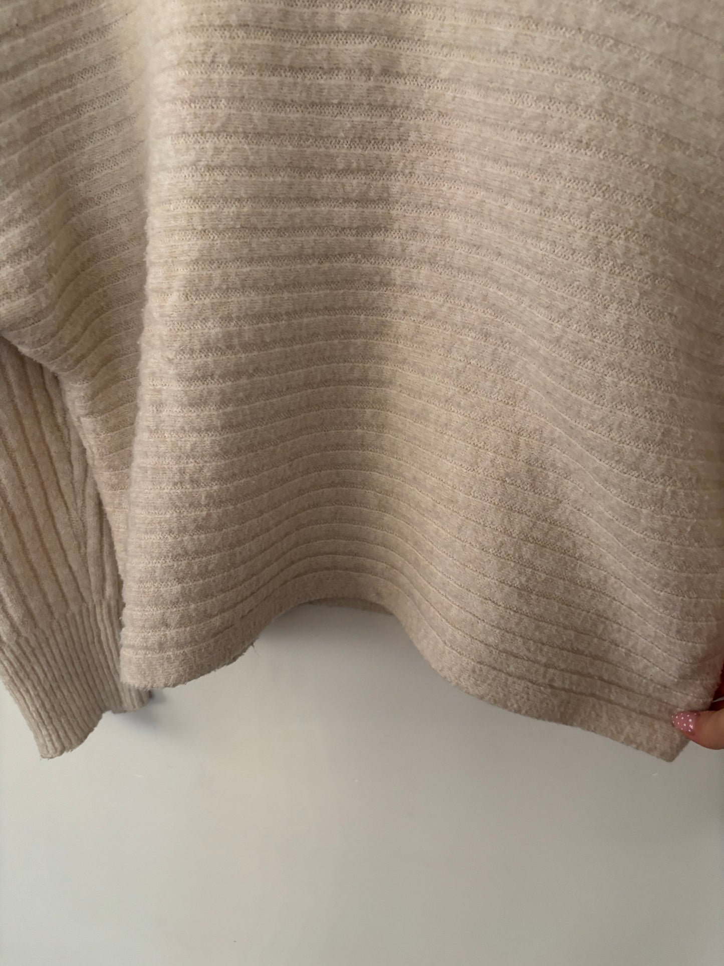 Pink Rose Ecru Slouchy Ribbed Knit Sweater | Large