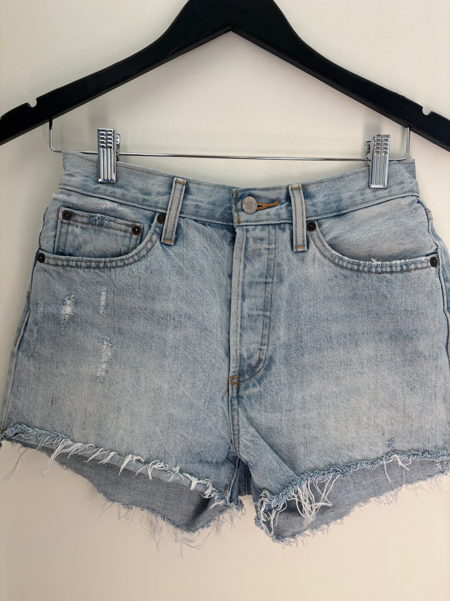 Denim Forum The Yoko Shorts | 27 (tough love)