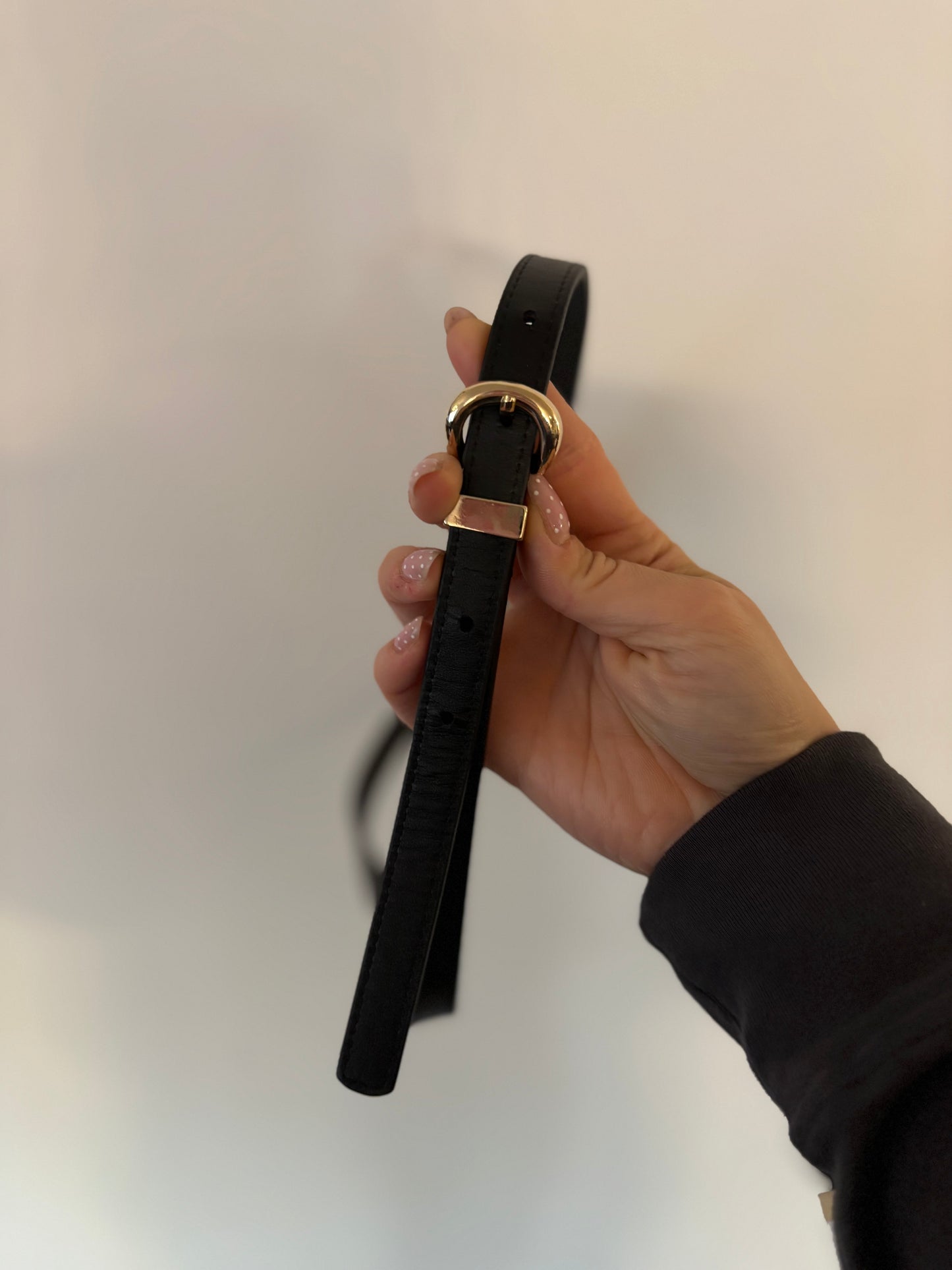 Poppy Barley Thin Black Belt / Gold Hardware (N90S20)