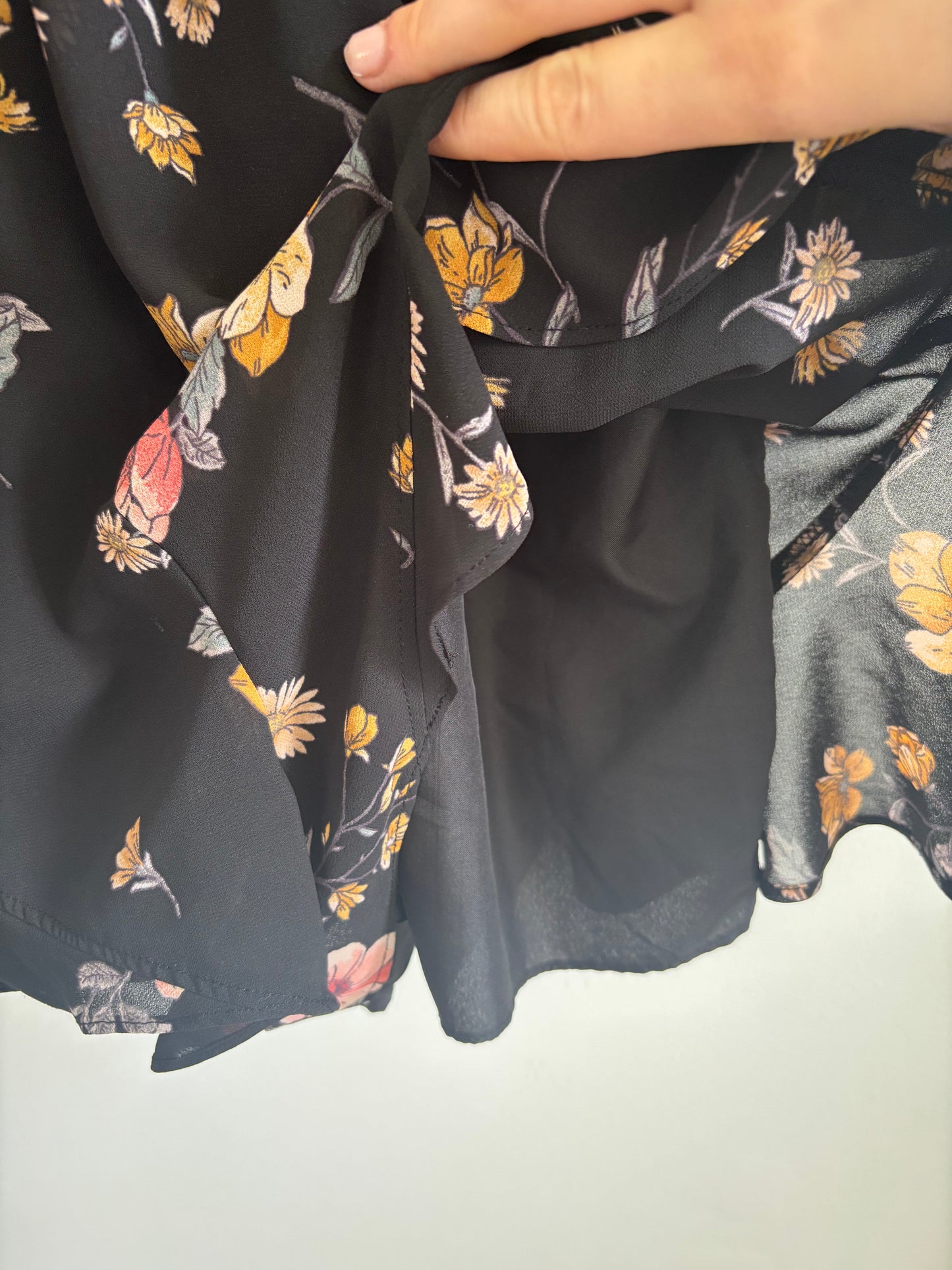 Black Floral Flutter Hem Romper | Large