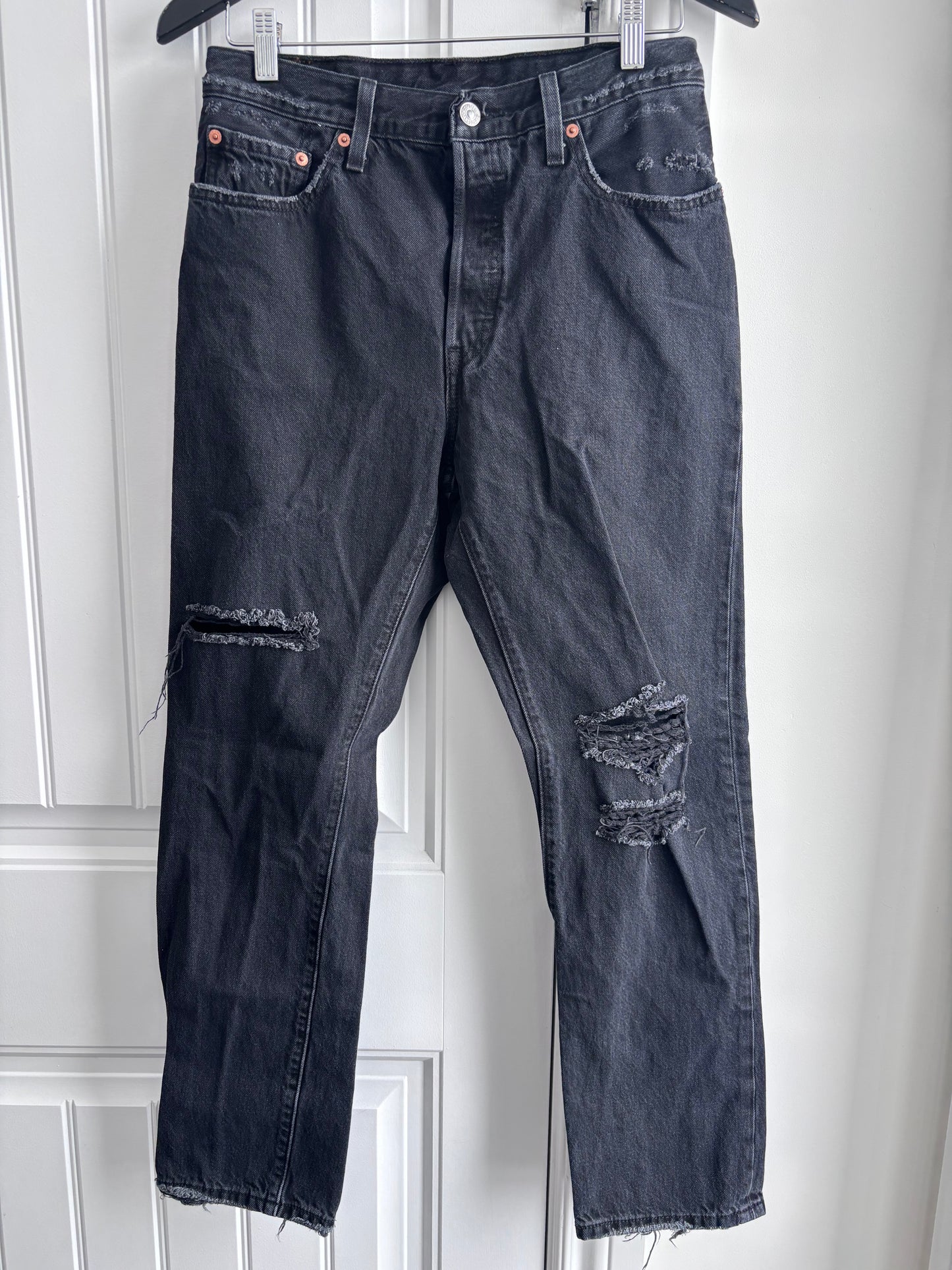 Levi's 501 Black Wash Distressed Straight Jeans | Sz 28 (F132E13)