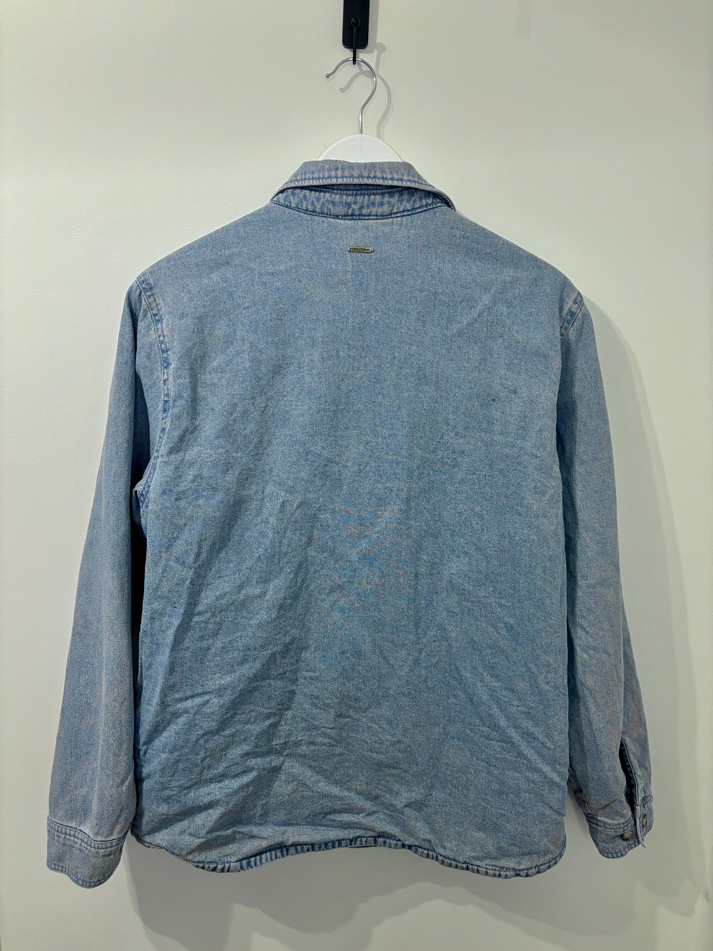 Volcom Layer Me Denim Button Up (Lavender Plaid Lining) | Large