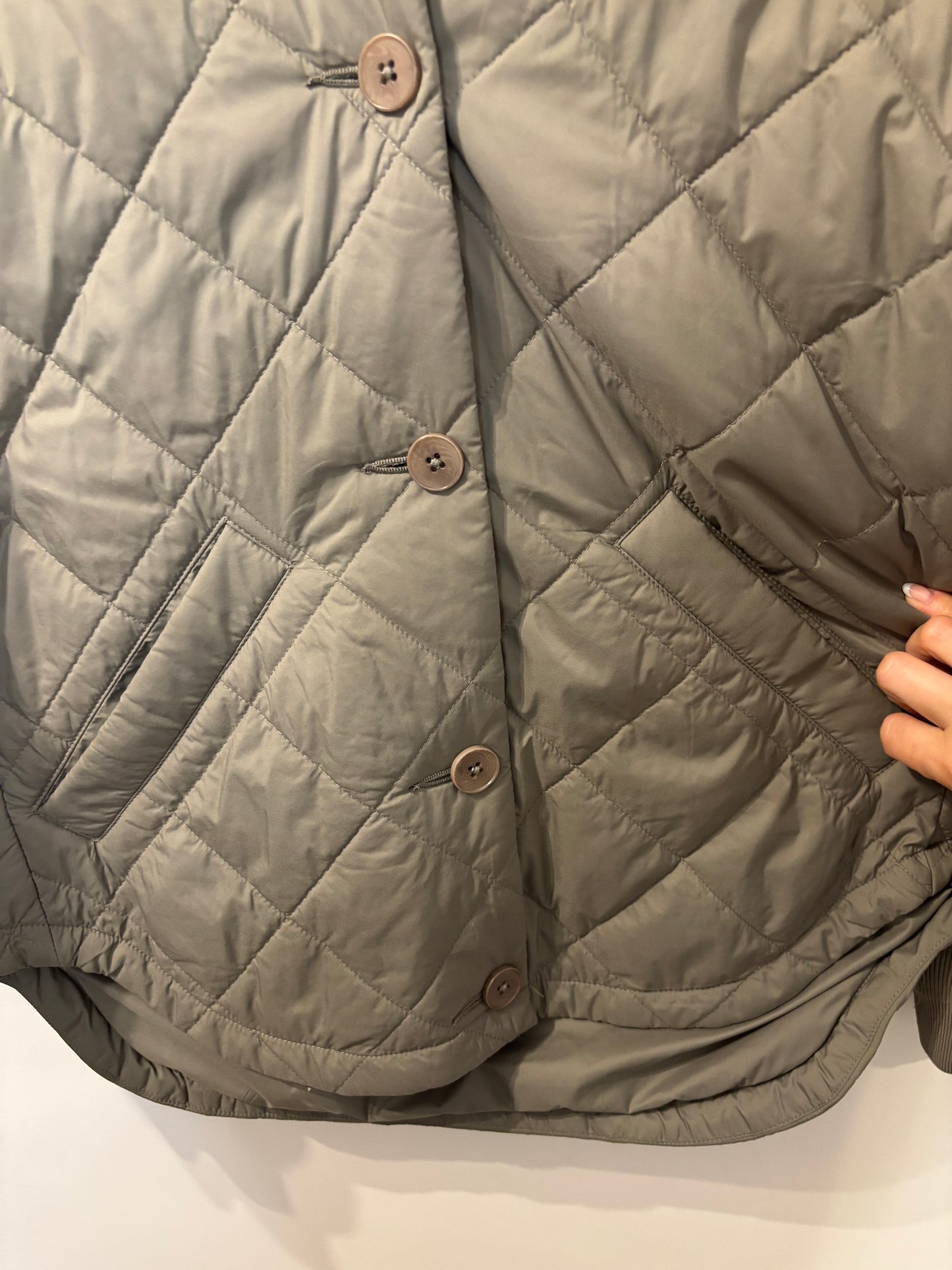 Wilfred / Aritzia Pavant Quilted Green Jacket | (size 1 = small/medium)
