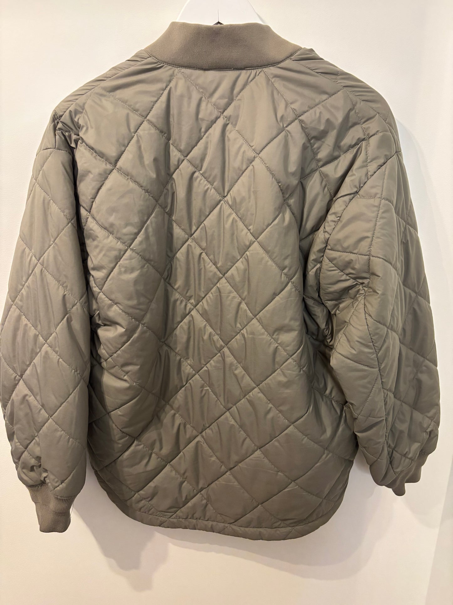 Wilfred / Aritzia Pavant Quilted Green Jacket | (size 1 = small/medium)