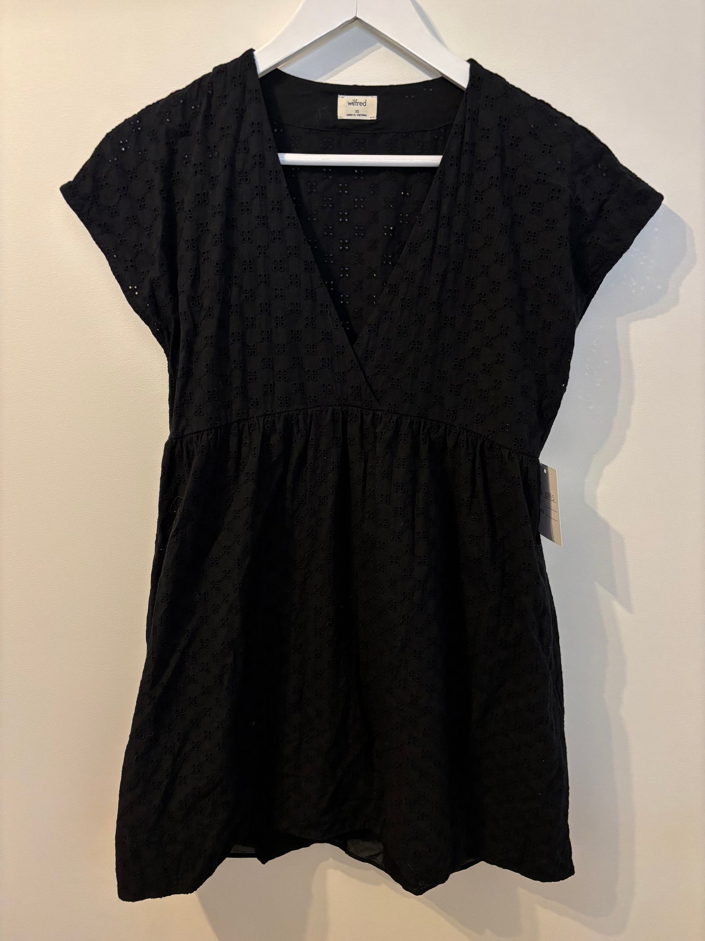 Wilfred / Aritzia Misha Eyelet Dress | XS (fits like small)