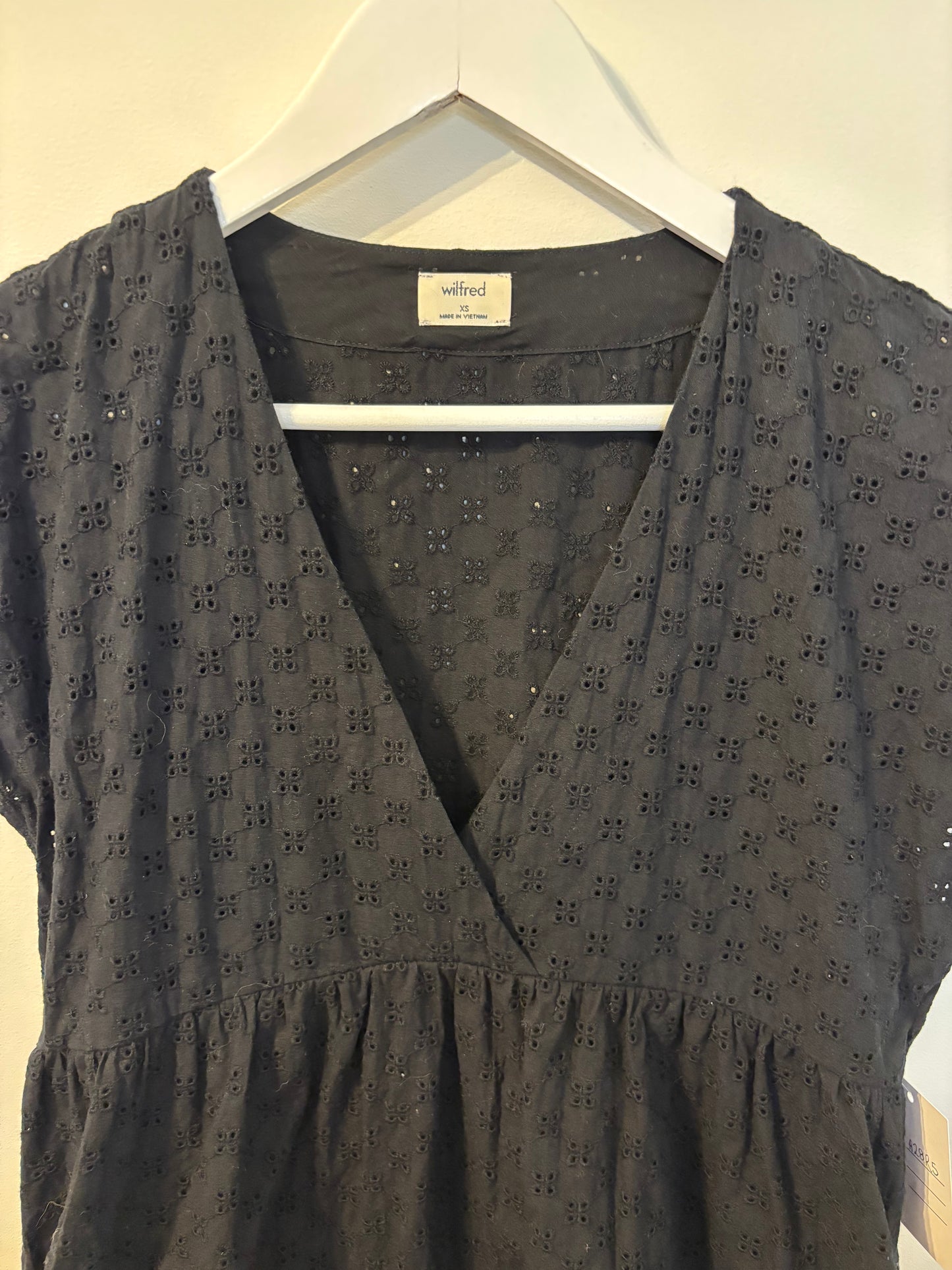 Wilfred / Aritzia Misha Eyelet Dress | XS (fits like small)