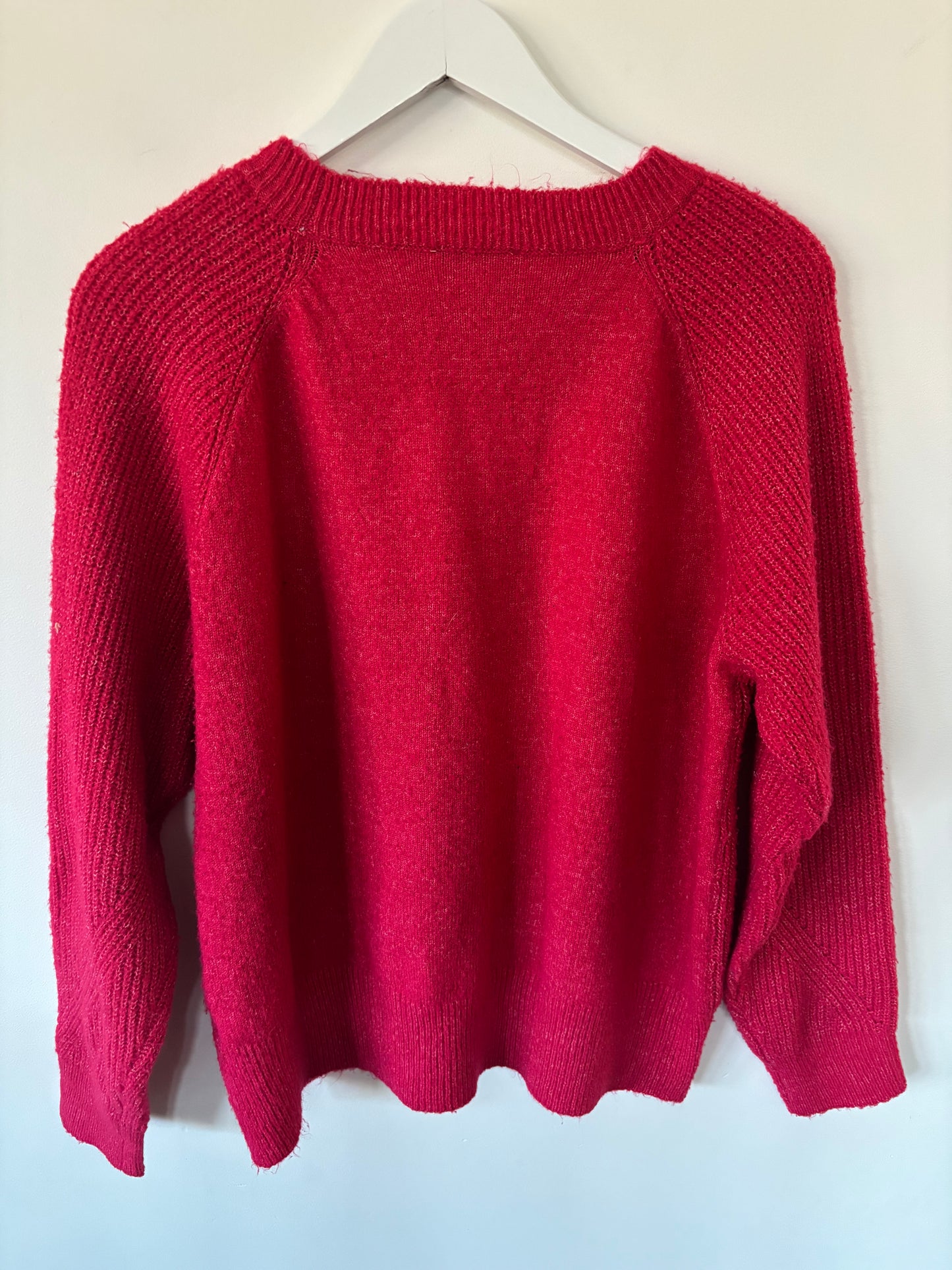 Cherry Red/Pink Lightweight Knit Sweater | Medium (N152W2)
