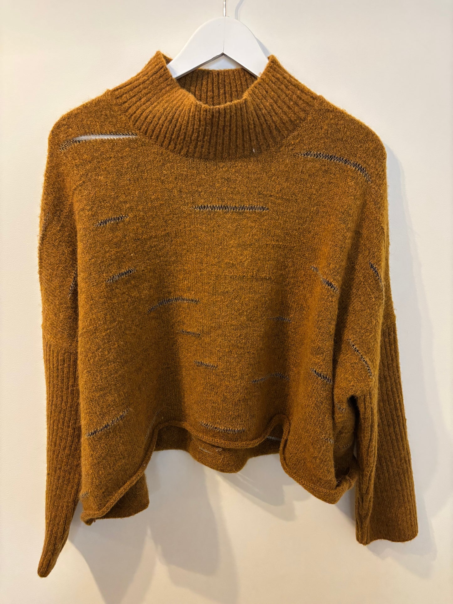 Kerisma Brown Slouchy Knit | One Size (Small, Medium, Large)