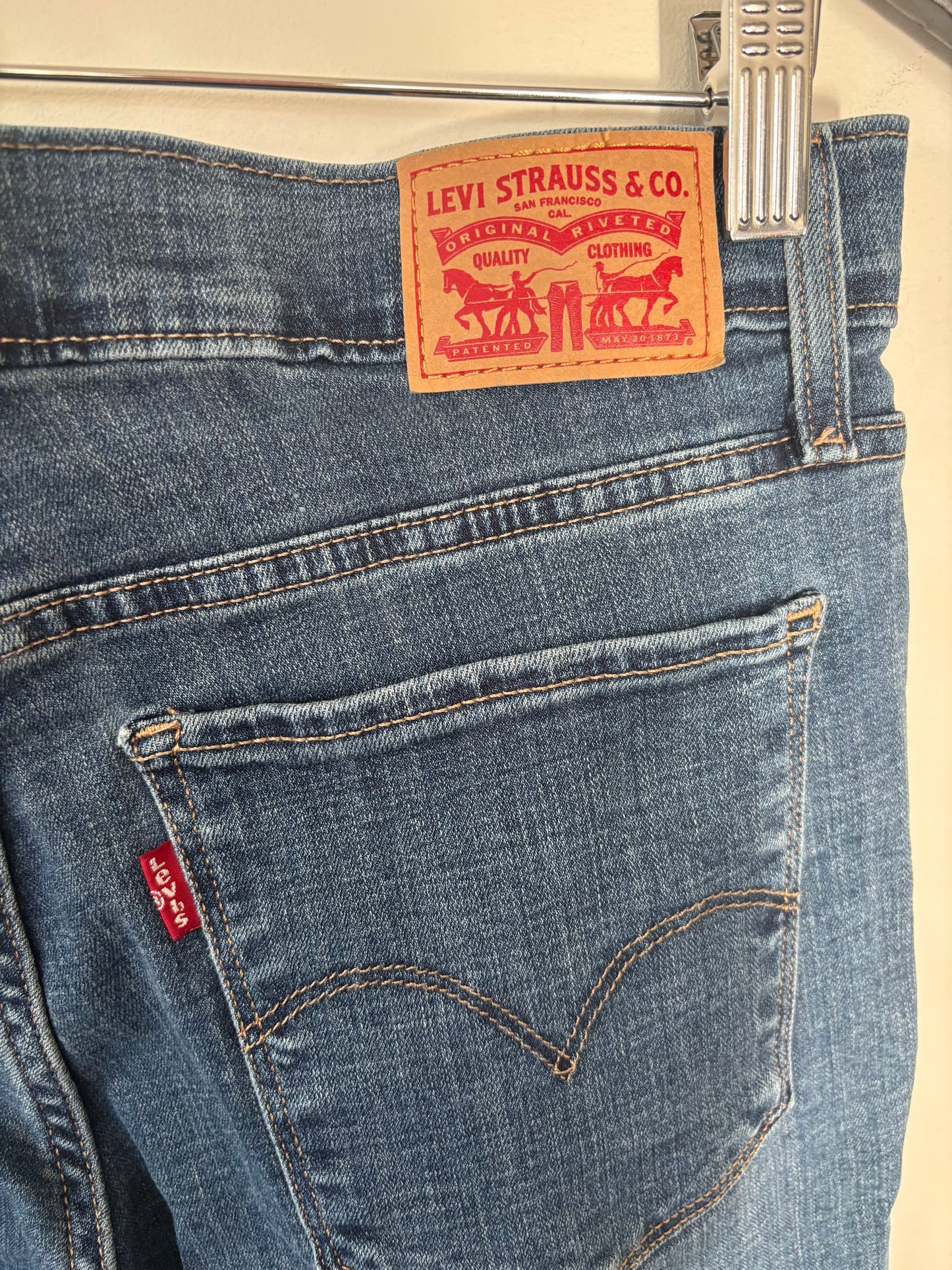 Levi's 311 Stretch/Shaping Denim | Sz 29 (N149W2)