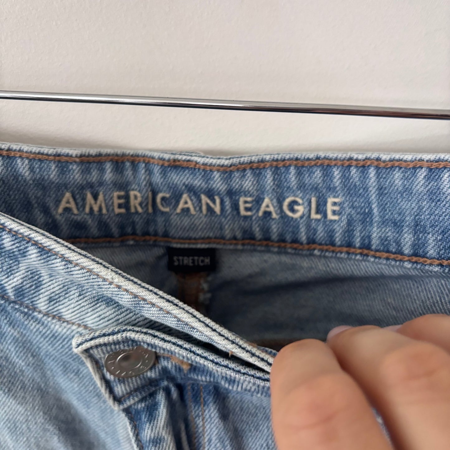 American Eagle Light Wash Mom Shorts | Sz 8