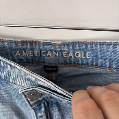 American Eagle Light Wash Mom Shorts | Sz 8