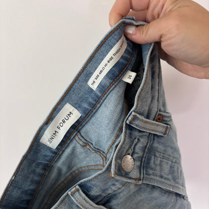 Denim Forum 50s Arlo High Rise Shorts  | Sz 25