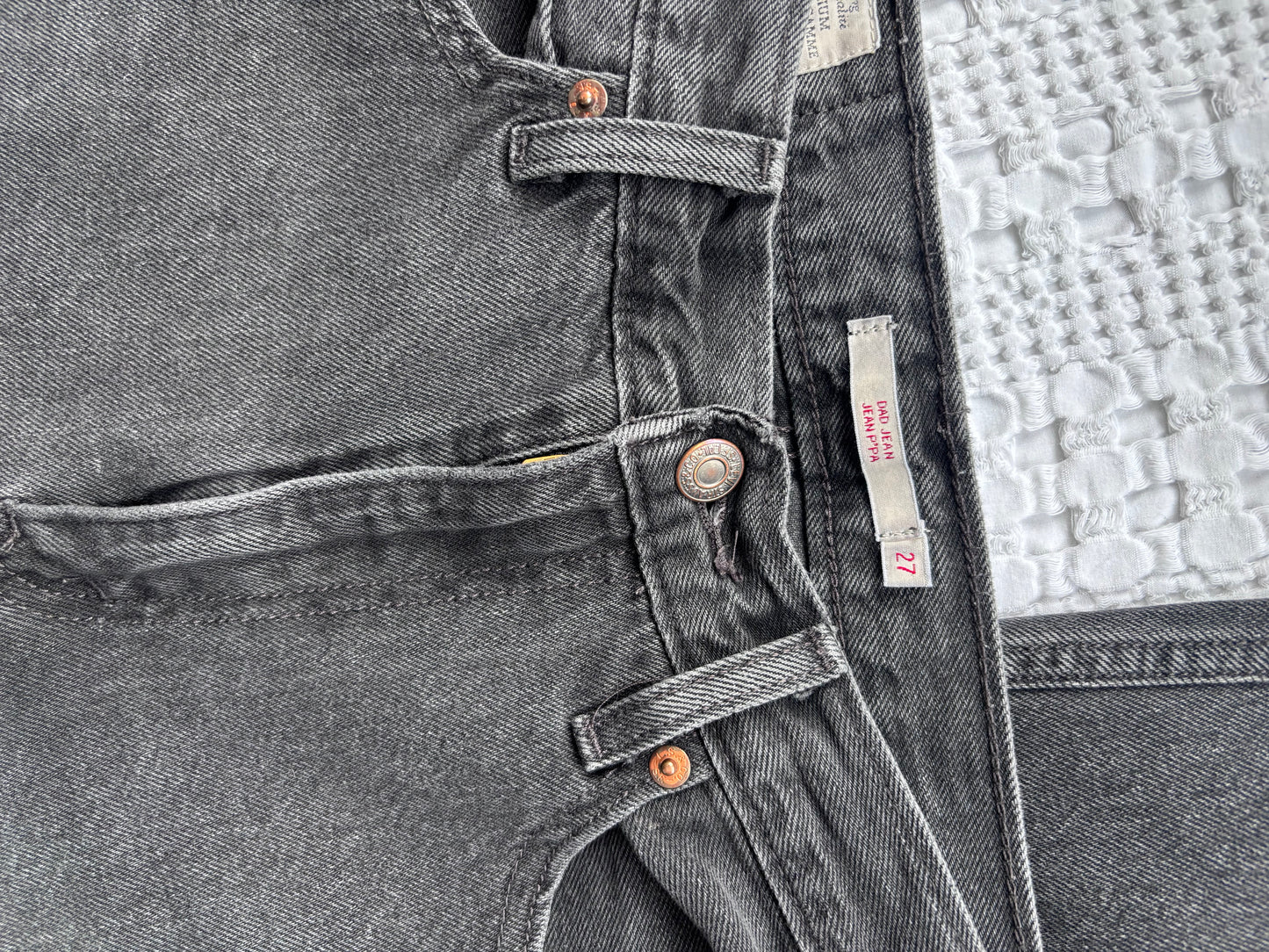 Levi's Dad Jeans | Sz 27 (looser fit)