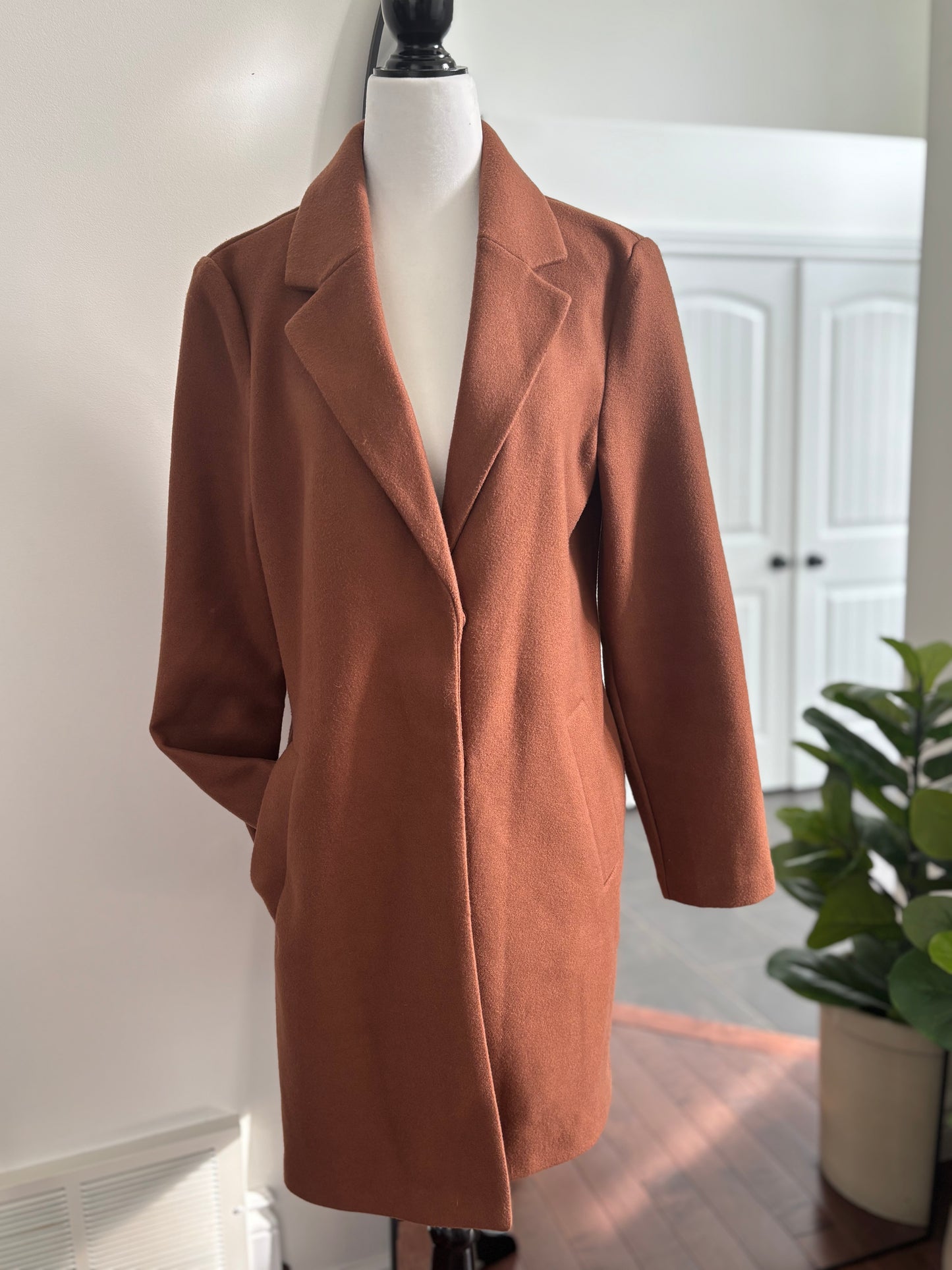 Vero Moda Mid-Thigh A-Line Coat | Small
